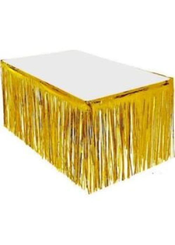 Metalize Altın Püsküllü Masa Eteği - Gorsel 1